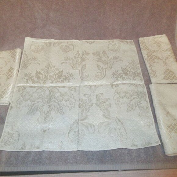 2002 Vtg Set Of 4 Beauvoir French Embroidered Napkins Cotton Blend Ivory Floral - Picture 3 of 9